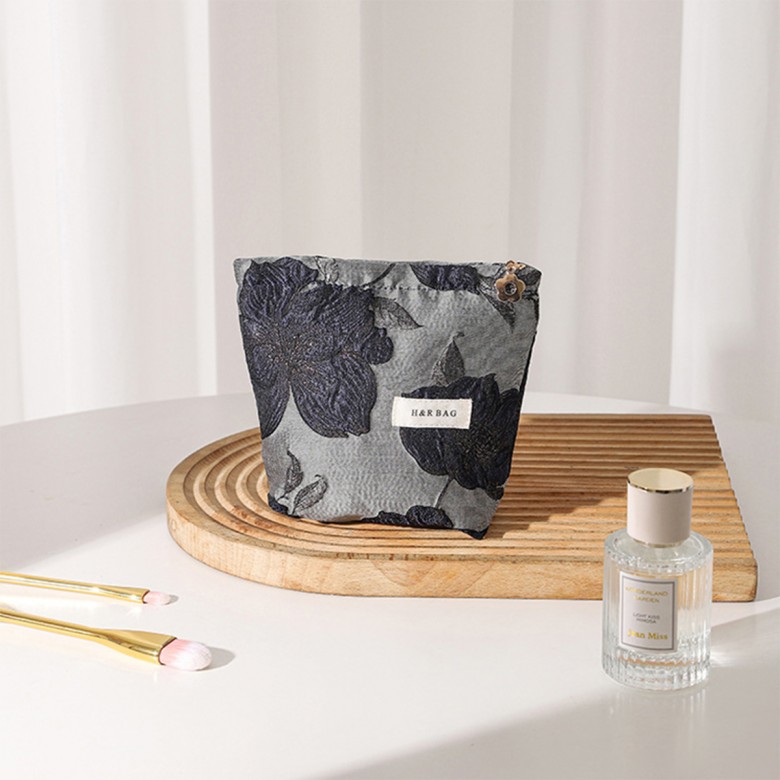 Dark Blue Floral Makeup Pouch Dark Blue Floral Makeup Pouch